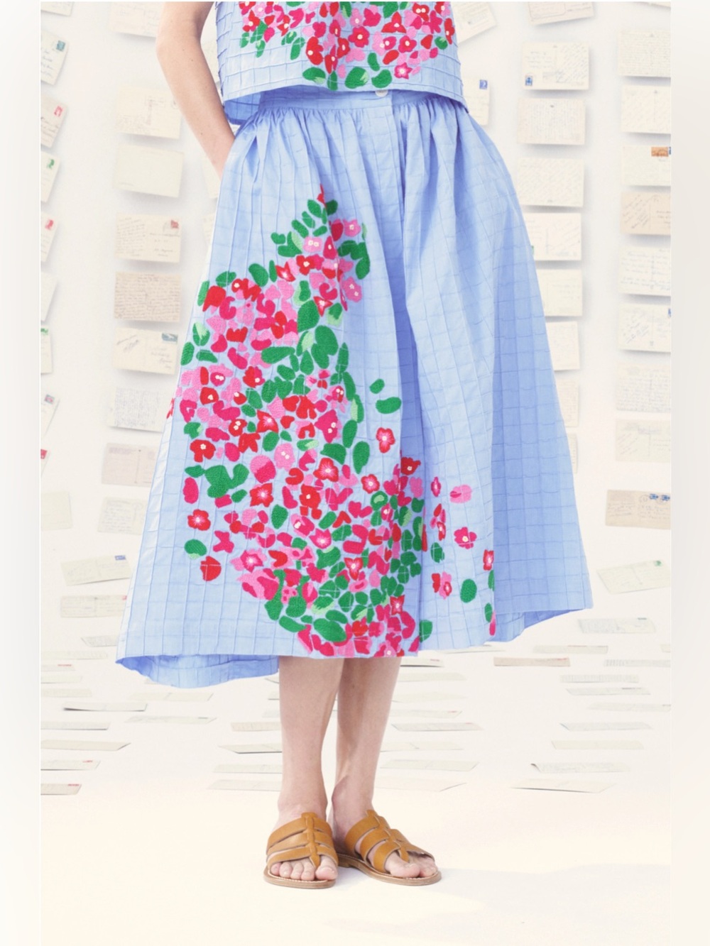 NWT Mii Mona Light Blue Floral Midi Skirt